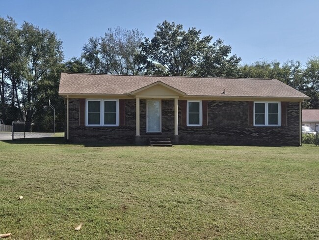 property at 2025 Stonebrook Dr