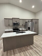 2532-2528 Landmark Dr in Minot, ND - Building Photo - Building Photo