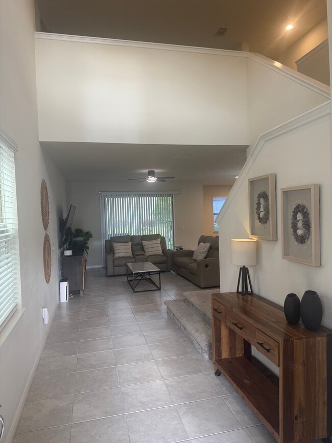 2643 E Lake Pointe Dr in Kissimmee, FL - Building Photo - Building Photo