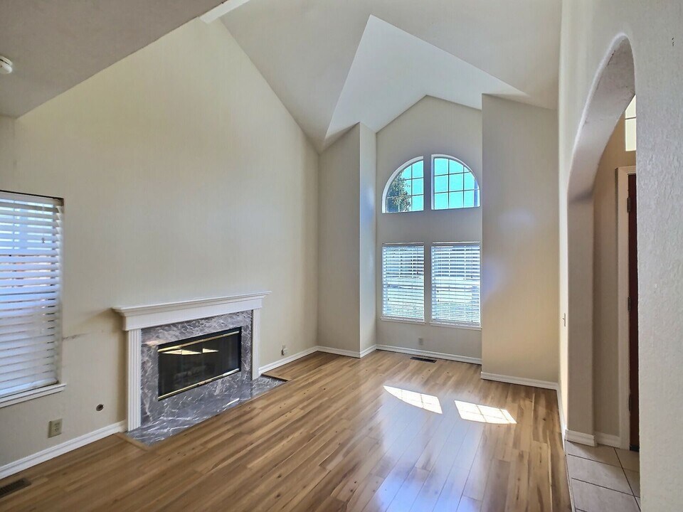 1479 Sajak Ave in San Jose, CA - Building Photo