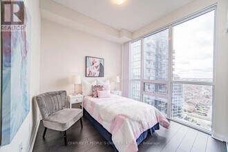 5025-5025 Four Springs Ave in Mississauga, ON - Building Photo - Building Photo