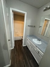 2407 E 55th Pl in Tulsa, OK - Building Photo - Building Photo