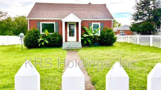 107 Golf Dr in Madison Heights, VA - Building Photo - Building Photo