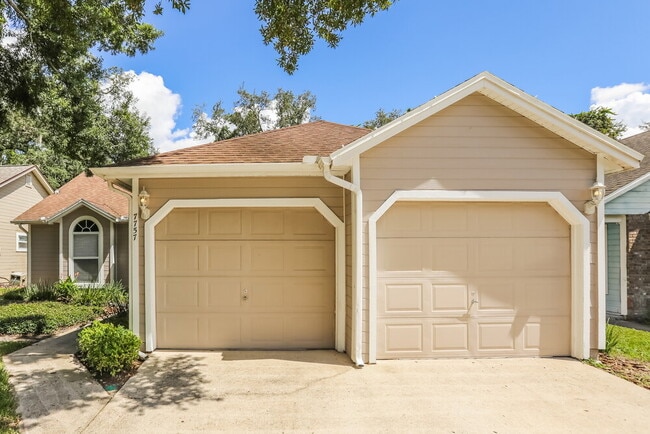 property at 7757 Fox Knoll Pl
