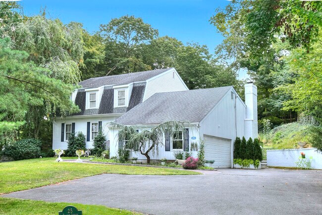 25 Pequot Ave in Fairfield, CT - Building Photo - Building Photo