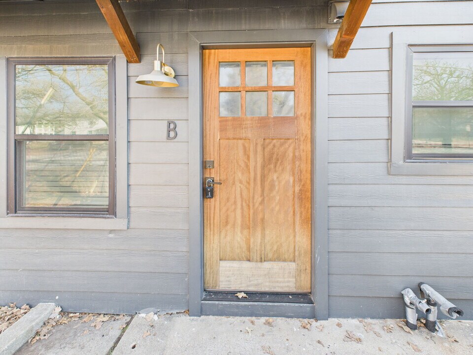 607 Foch St in Bryan, TX - Building Photo