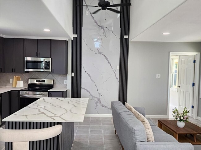 386 Rd 591701 in Cleveland, TX - Building Photo - Building Photo