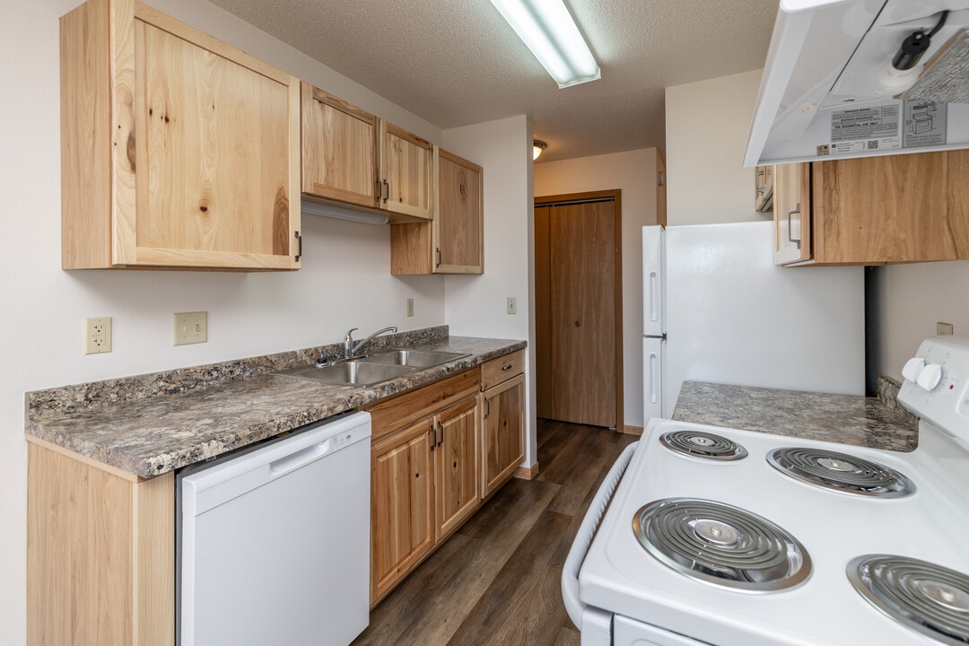 Citi Park Apartments in Fargo, ND - Building Photo