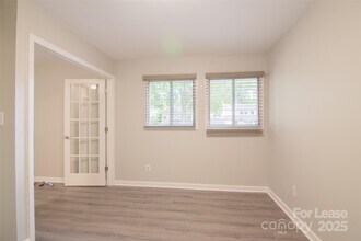 7908 Horse Chestnut Ln in Charlotte, NC - Building Photo - Building Photo