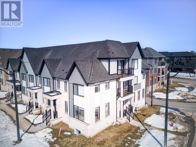 property at 4 Timber Falls Dr