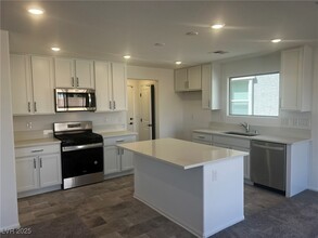 5238 Barcola Ave in Las Vegas, NV - Building Photo - Building Photo