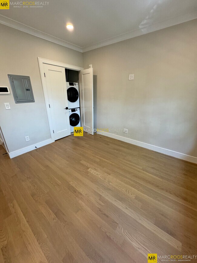 property at 531 Newbury St