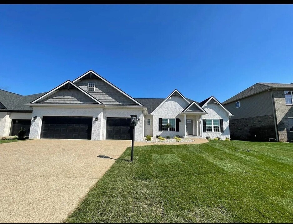 2932 Locker Ct in Evansville, IN - Building Photo
