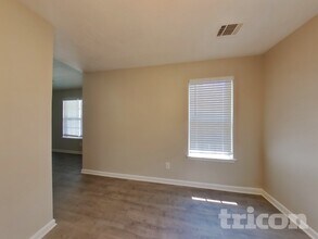 2024 Meadow Glen Cir in Fairburn, GA - Foto de edificio - Building Photo