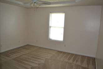 5403 Steelrail End in Hope Mills, NC - Building Photo - Building Photo