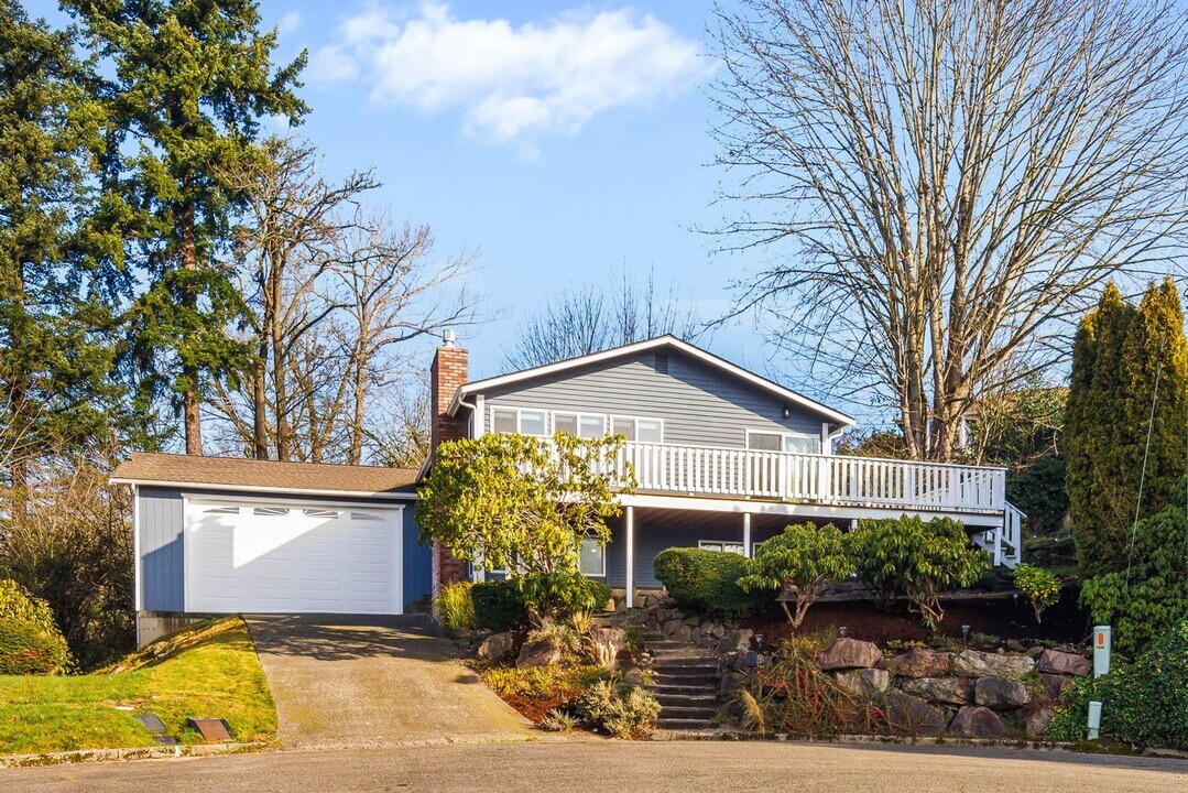 1014 Crest Pl in Kent, WA - Building Photo