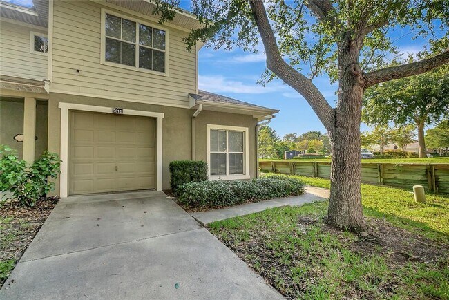 7812 Tipperary Ln in Tampa, FL - Building Photo - Building Photo