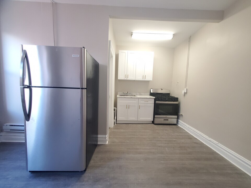 104 Belmont Ave in Jersey City, NJ - Building Photo