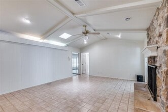 1525 Cripple Creek Dr in Irving, TX - Building Photo - Building Photo