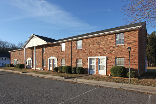 Riverview Townhouses in Advance, NC - Building Photo - Building Photo