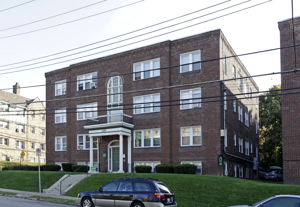 Wightman Street in Pittsburgh, PA - Foto de edificio