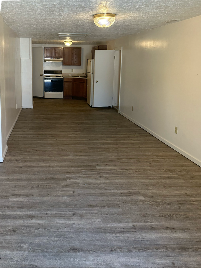 9016 W Jackson St in Muncie, IN - Building Photo - Building Photo