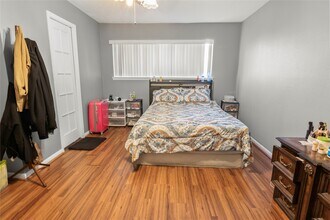 10910 Vanderford Dr in Houston, TX - Building Photo - Building Photo