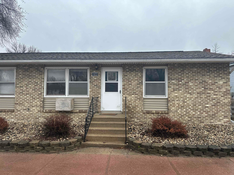 322 Main St in Sanborn, IA - Building Photo