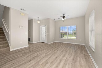 1037 Brenton Manor Dr in Winter Haven, FL - Building Photo - Building Photo