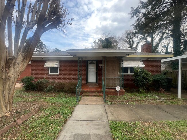 1916 Haines St in Charlotte, NC - Building Photo - Building Photo