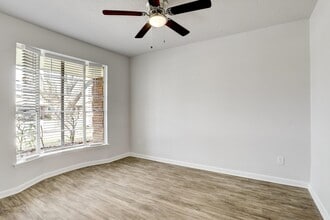 5613 Armstrong in Texas City, TX - Building Photo - Building Photo