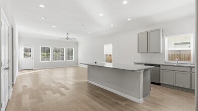 3918 Sugardale St in Baytown, TX - Foto de edificio - Building Photo