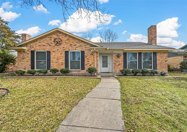 2234 Briarmeadow Dr in Garland, TX - Foto de edificio - Building Photo