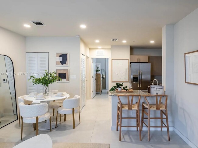 618 NE 2nd St in Dania Beach, FL - Building Photo - Building Photo