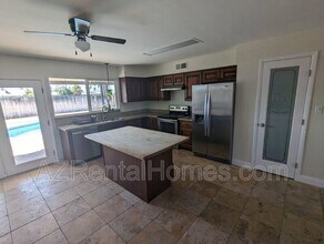 2263 W Peralta Ave in Mesa, AZ - Building Photo - Building Photo