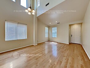 28522 Silverking Trail in Santa Clarita, CA - Building Photo - Building Photo