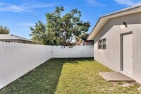 228 NW 9th Ave photo'