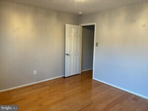 213 Park Pl Dr in Cherry Hill Township, NJ - Building Photo - Building Photo