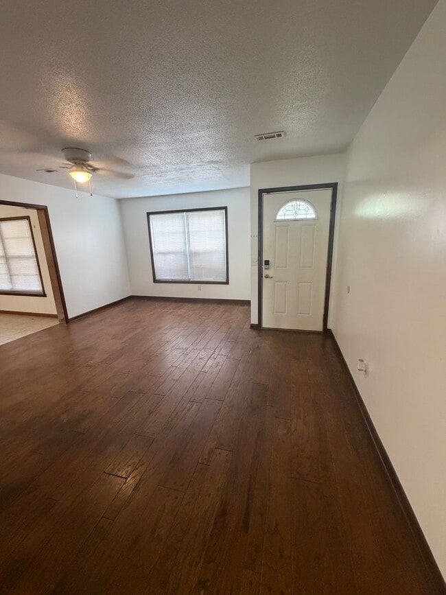 114 Fairview Ln in Daleville, AL - Building Photo - Building Photo