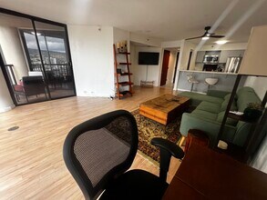 60 N Beretania St, Unit HT 2005 in Honolulu, HI - Foto de edificio - Building Photo