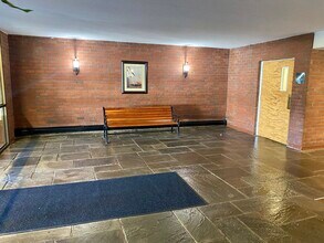 573 Broad St in Weymouth, MA - Building Photo - Building Photo