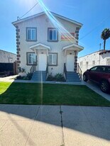 828 W 71st St in Los Angeles, CA - Building Photo