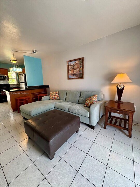 1420 Pennsylvania Ave in Miami Beach, FL - Building Photo