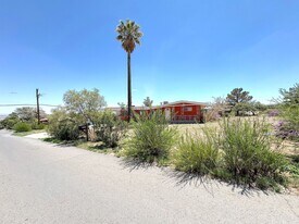 3236 Titanic Ave in El Paso, TX - Building Photo