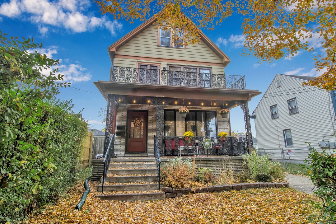 79 Ideal St, Unit Upper in Buffalo, NY - Building Photo