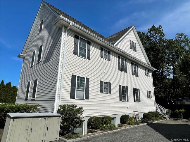 30 High St in Rye, NY - Building Photo - Building Photo