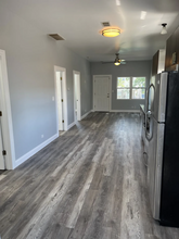 2206 N Menard Ave, Unit 2 in Chicago, IL - Building Photo - Building Photo