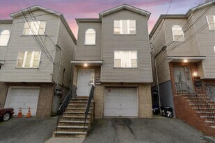 73 Woodlawn Ave in Jersey City, NJ - Building Photo