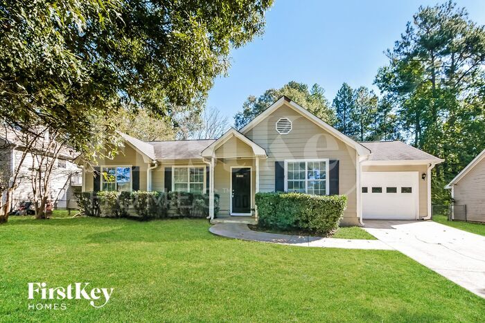 10366 Candlelight Rd in Jonesboro, GA - Building Photo