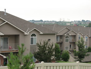 Gateway Park Apartments in Bellevue, NE - Building Photo - Building Photo